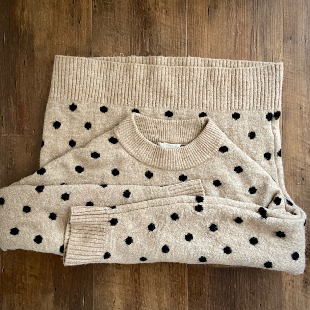 H&M Boxy Fit Spotted Polka Dot Sweater - Picture 7 of 15